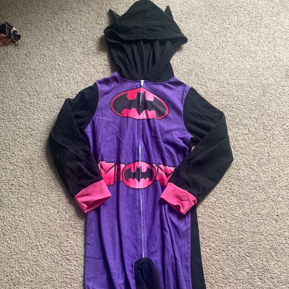 Girls one piece pajamas size 7/8 batgirl